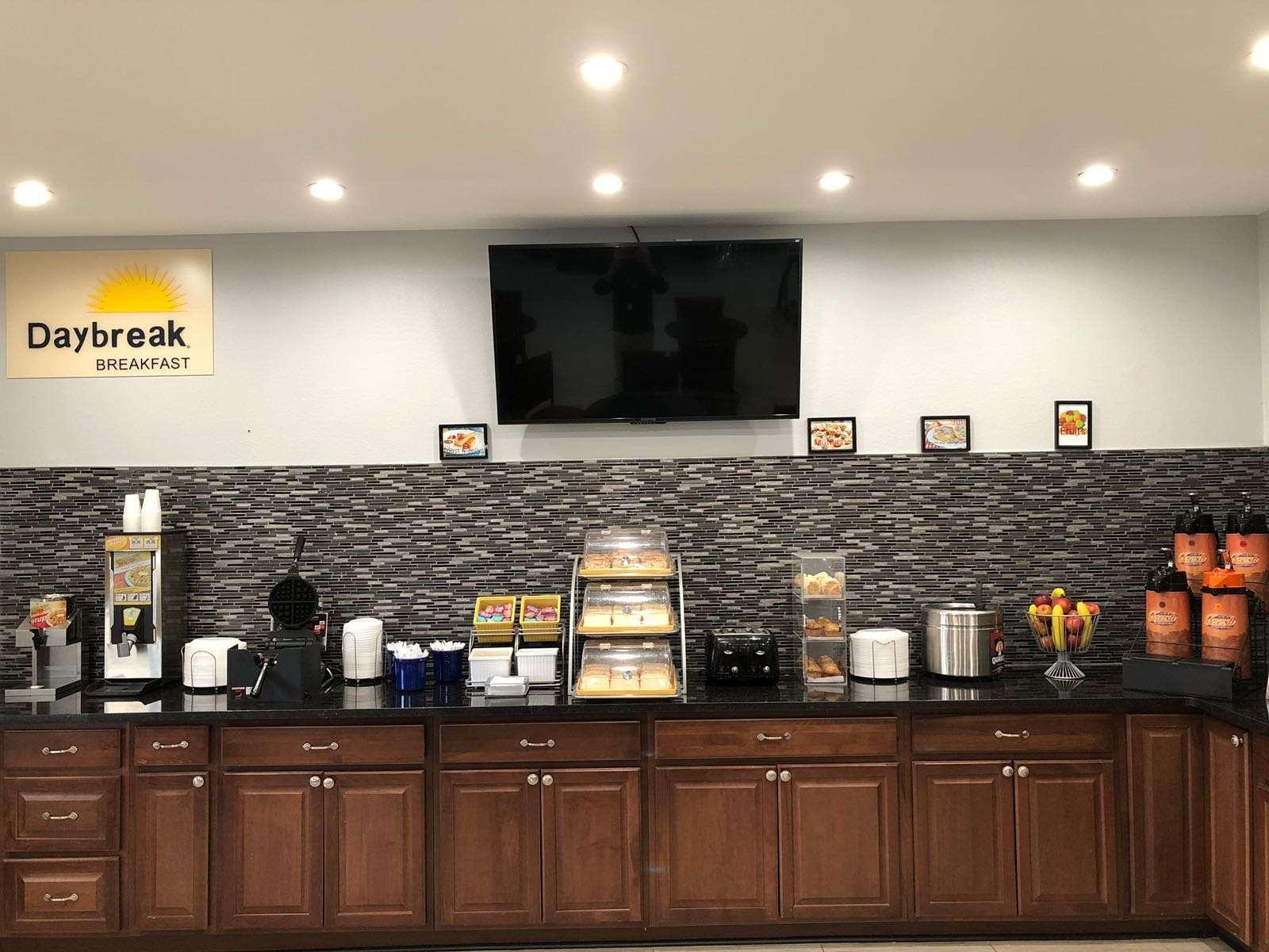 Days Inn By Wyndham Mauldin/Greenville Extérieur photo