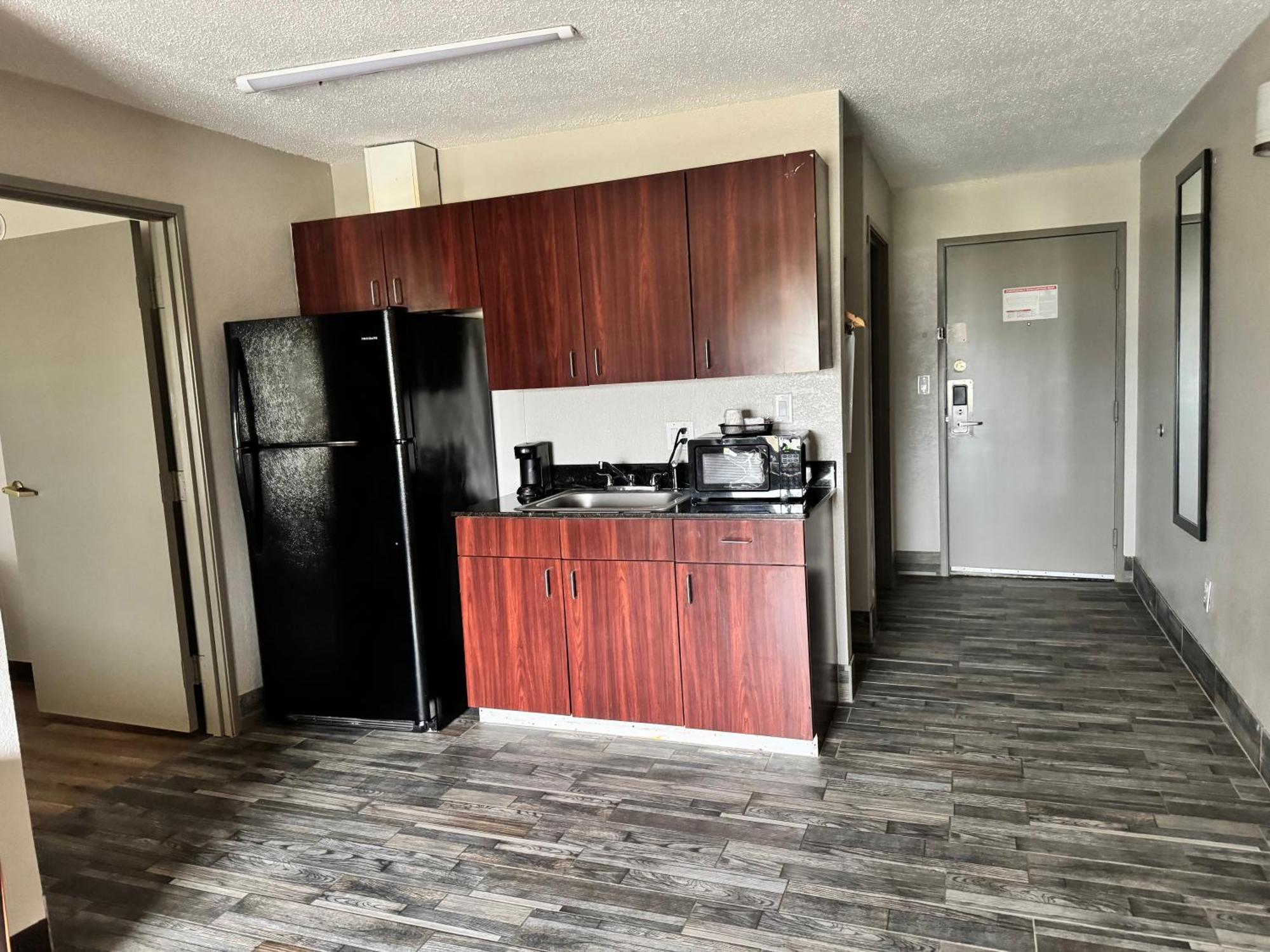 Days Inn By Wyndham Mauldin/Greenville Extérieur photo
