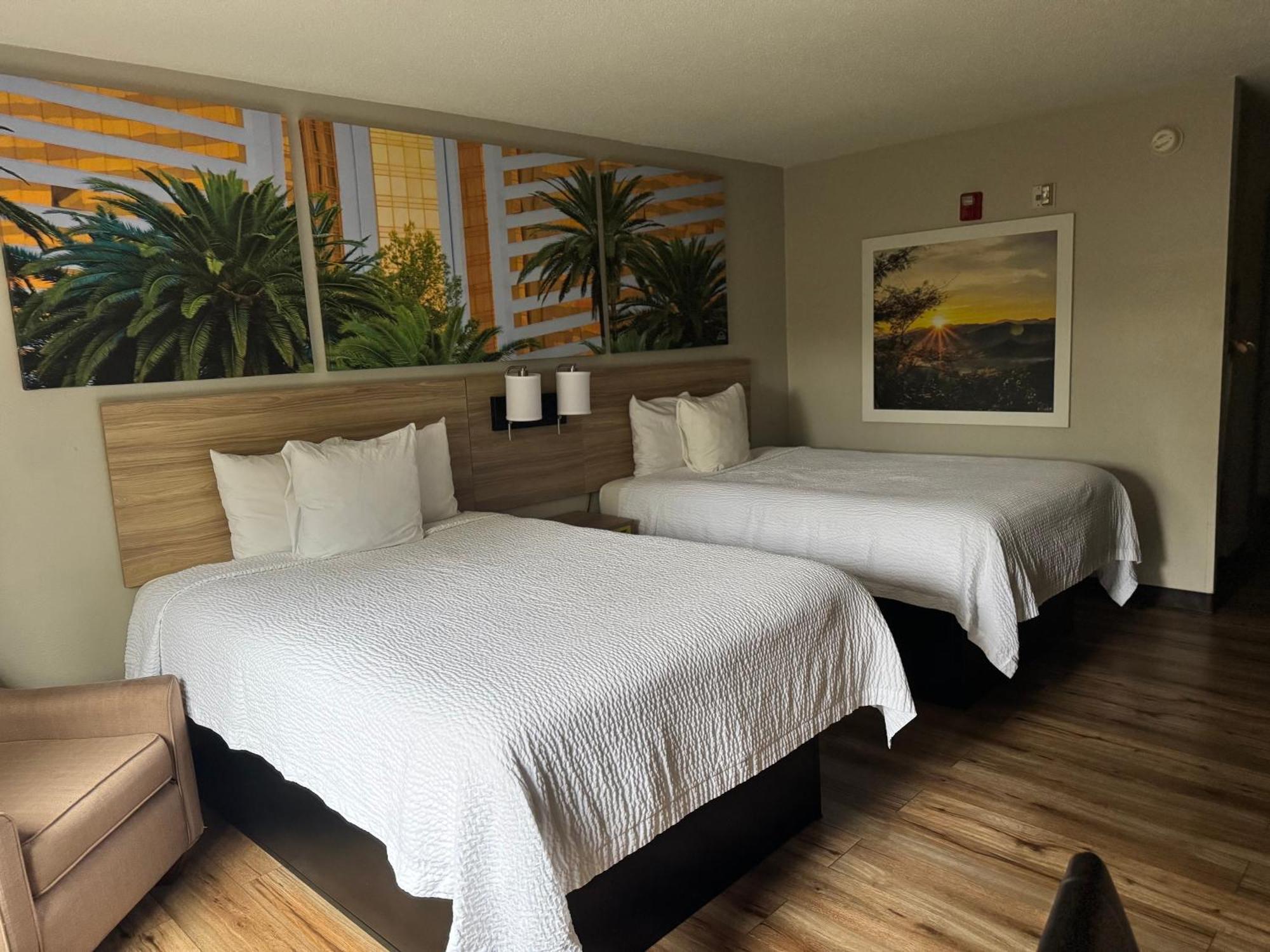 Days Inn By Wyndham Mauldin/Greenville Extérieur photo