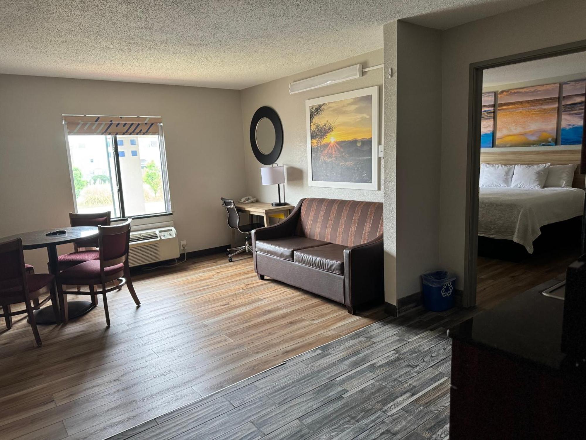 Days Inn By Wyndham Mauldin/Greenville Extérieur photo