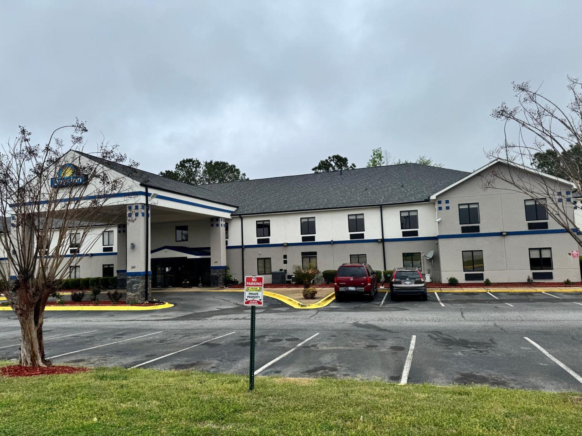 Days Inn By Wyndham Mauldin/Greenville Extérieur photo