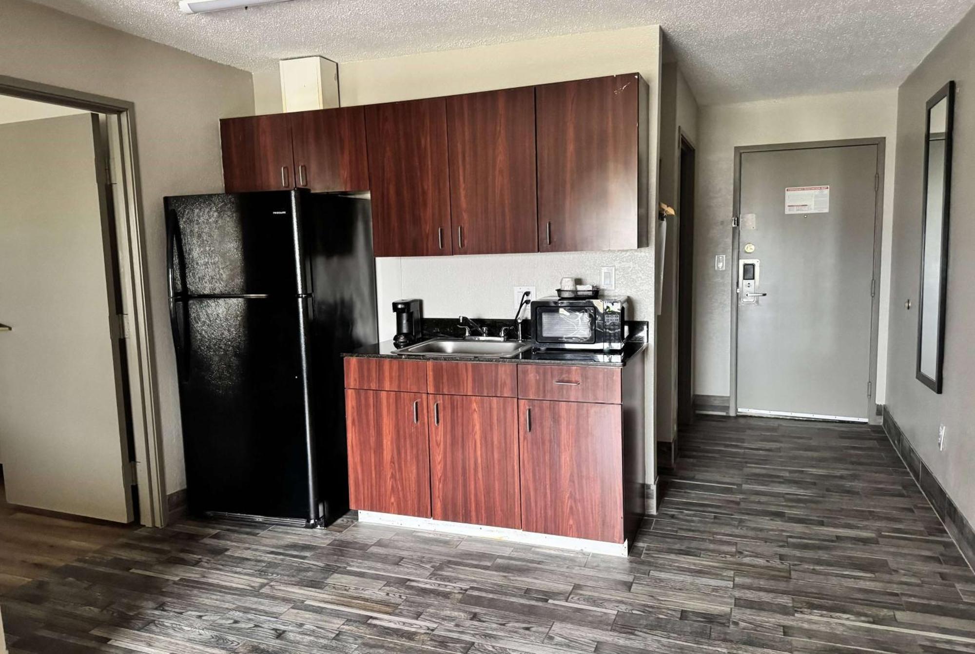 Days Inn By Wyndham Mauldin/Greenville Extérieur photo