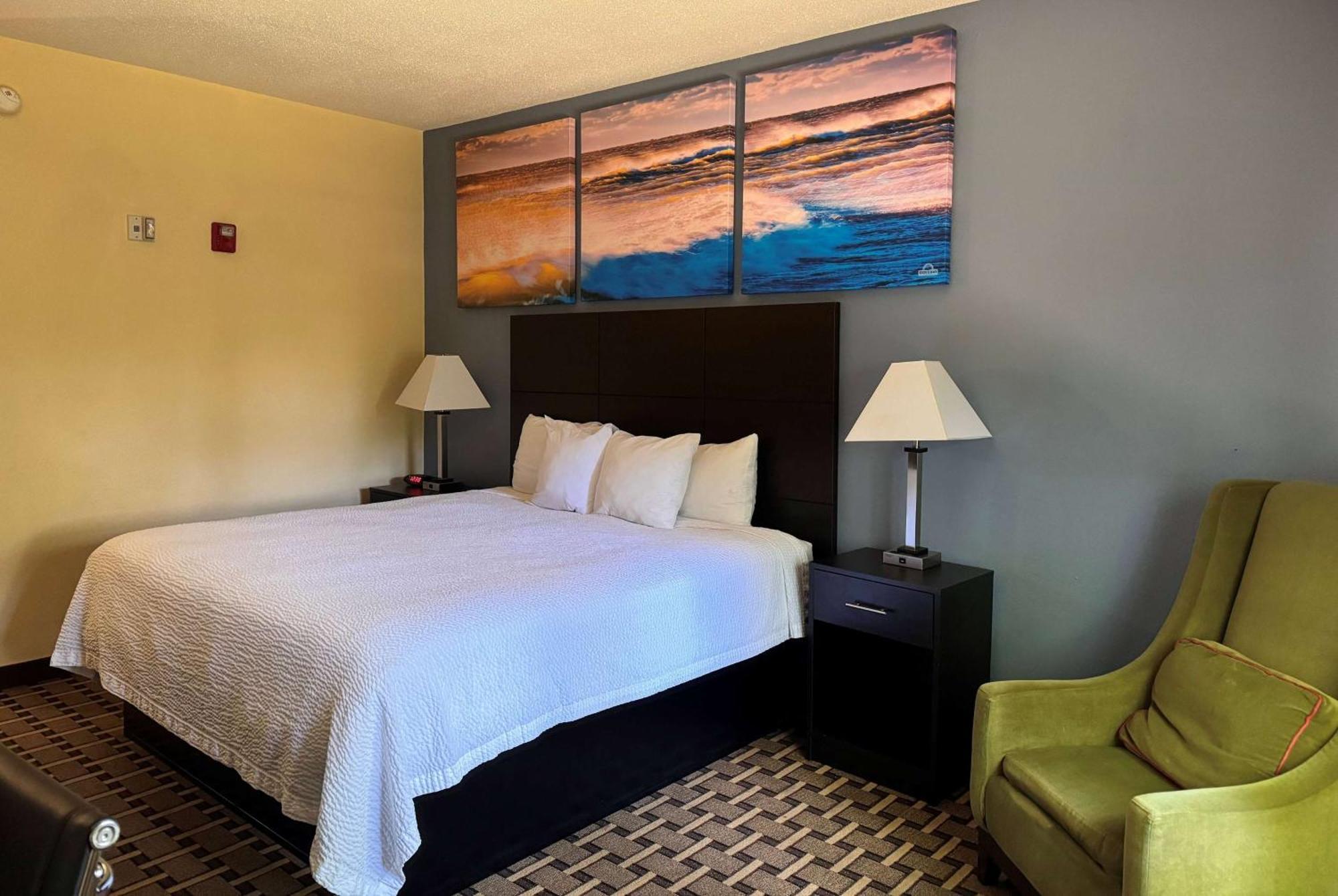 Days Inn By Wyndham Mauldin/Greenville Extérieur photo