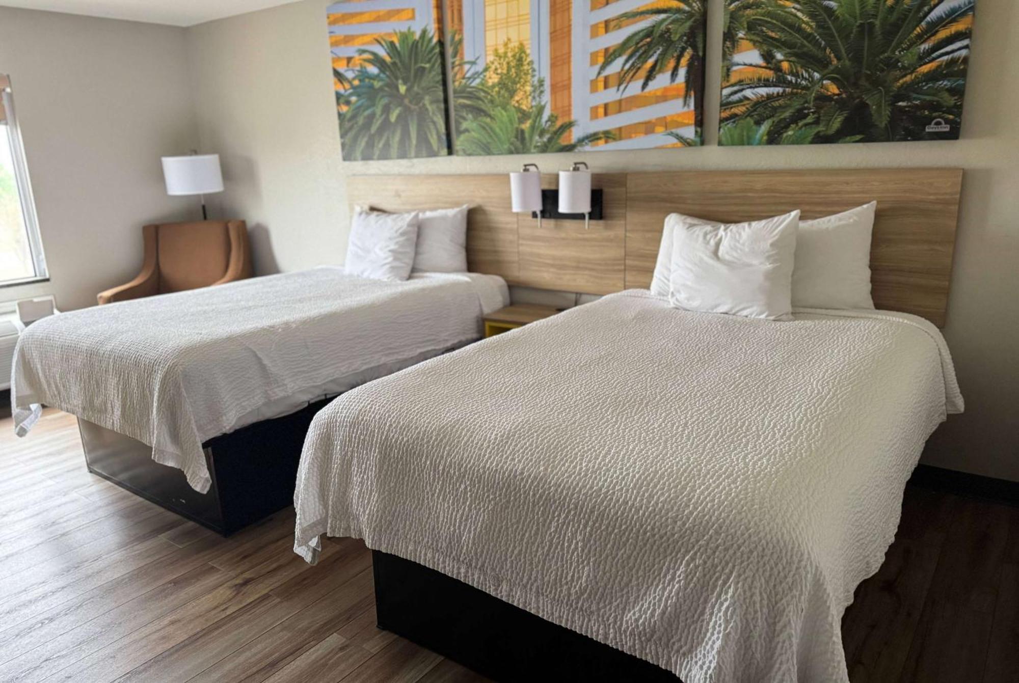 Days Inn By Wyndham Mauldin/Greenville Extérieur photo