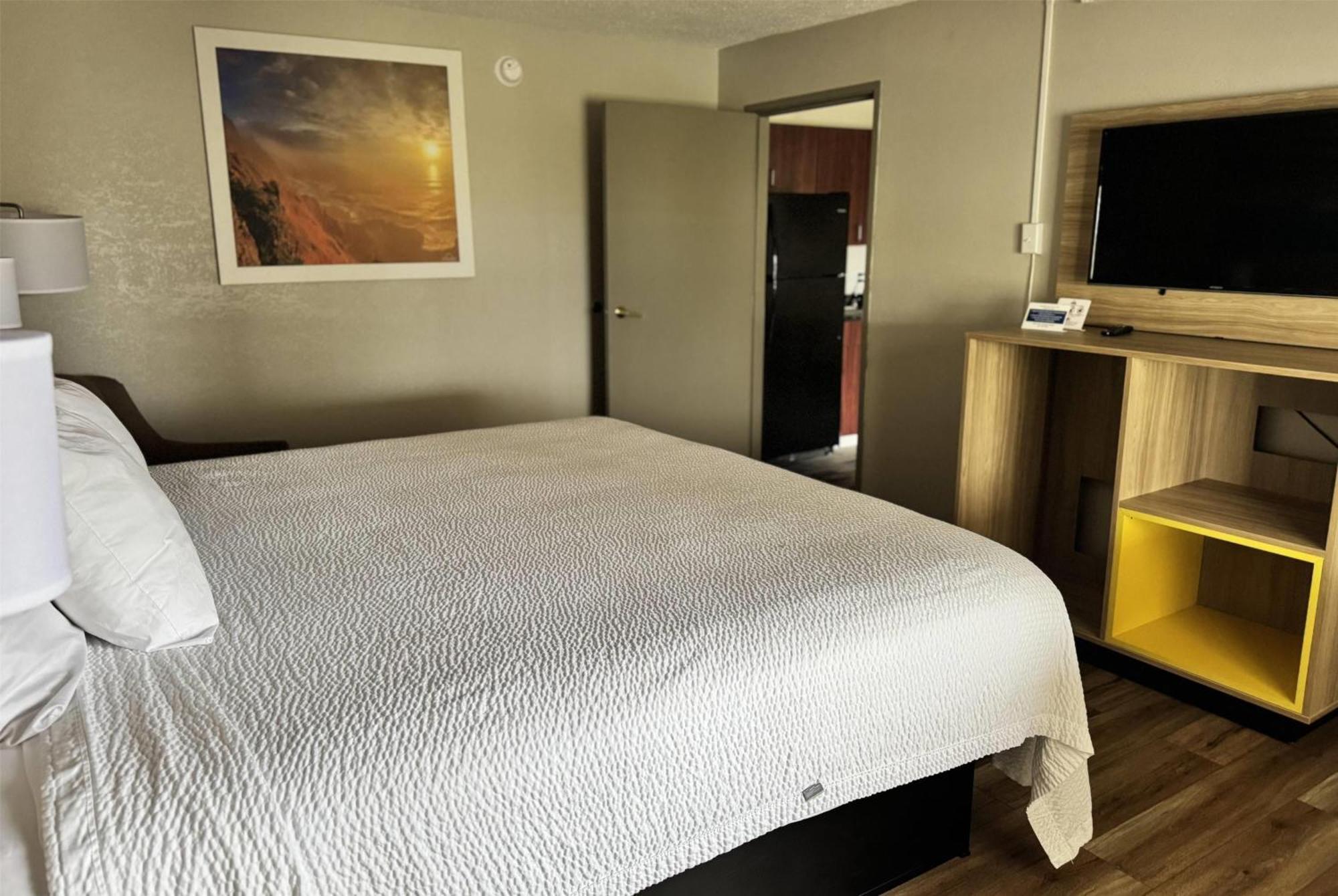 Days Inn By Wyndham Mauldin/Greenville Extérieur photo