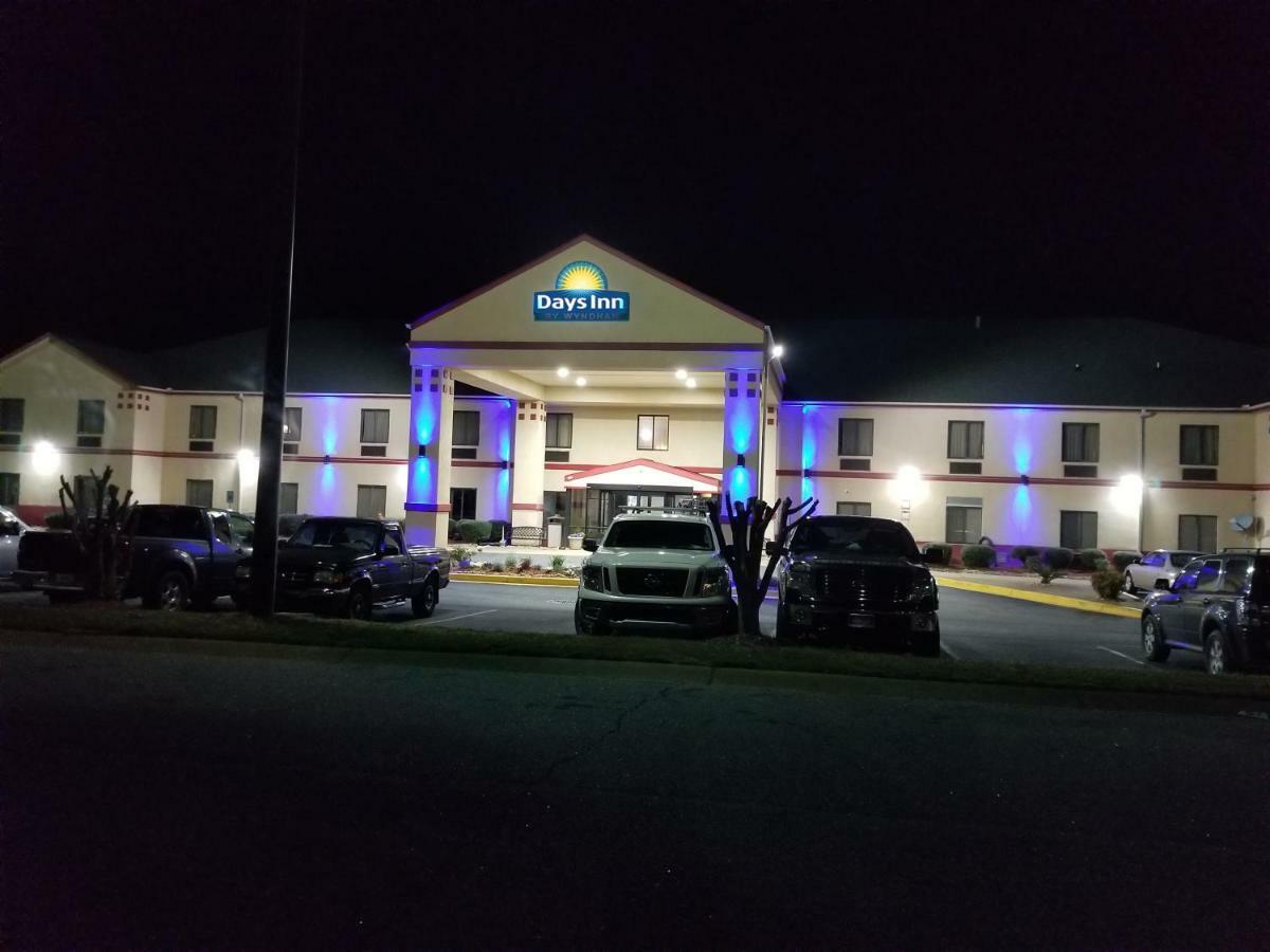 Days Inn By Wyndham Mauldin/Greenville Extérieur photo
